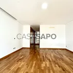 Rent 4 bedroom house of 175 m² in Leiria