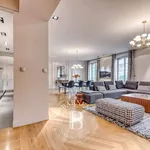 Rent 5 bedroom apartment of 214 m² in Lyon