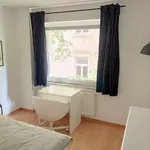 Miete 3 Schlafzimmer wohnung von 80 m² in Frankfurt am Main