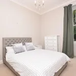 Rent 2 bedroom apartment in Edinburgh