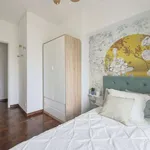 Rent a room in lisbon