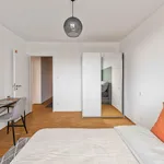 Miete 4 Schlafzimmer wohnung in Munich