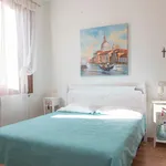 Rent 2 bedroom apartment in Venice