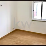 Rent 1 bedroom apartment of 35 m² in Amadora