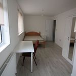 Rent 4 bedroom flat in West Midlands