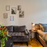 Rent 2 bedroom apartment of 65 m² in Berlin