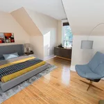 Rent 6 bedroom house in Old Toronto