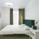 Rent a room in lisbon