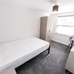 Rent 6 bedroom house in Leeds