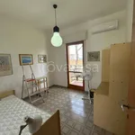 Affitto 9 camera casa di 89 m² in Latina