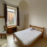 Rent 2 bedroom flat in Glasgow