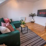 Rent 3 bedroom flat of 8 m² in London