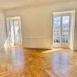 Appartement de 108 m² avec 4 chambre(s) en location à Nantes