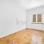 Rent 4 bedroom apartment of 85 m² in Lisbon