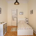 Rent 4 bedroom apartment in Lisbon