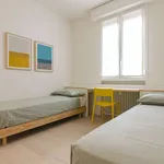 Rent 2 bedroom apartment of 85 m² in bologna