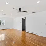 Rent 3 bedroom apartment in Jersey City