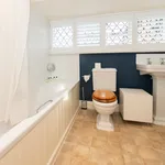 Rent 4 bedroom house in Berkshire