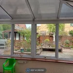 Rent 4 bedroom house in East Midlands