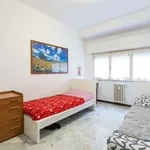 Rent a room in milan