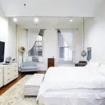 Rent 4 bedroom apartment of 427 m² in New York