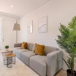 Rent 6 bedroom apartment in Madrid