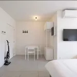 Rent 1 bedroom apartment in Bruxelles