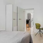 Miete 4 Schlafzimmer wohnung von 17 m² in Munich