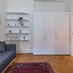 Rent 2 bedroom apartment of 55 m² in Milan