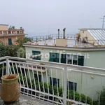 Rent 5 bedroom apartment of 90 m² in Genoa