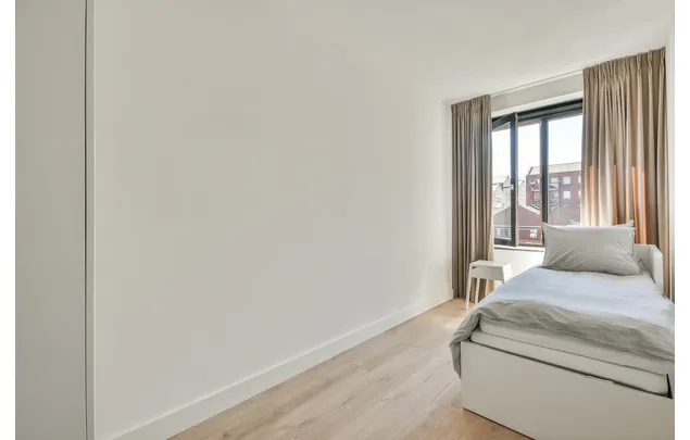 Huur 2 slaapkamer appartement van 76 m² in Amsterdam