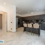 Affitto 5 camera casa di 380 m² in Rome