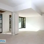 Rent 6 bedroom house of 150 m² in Florence