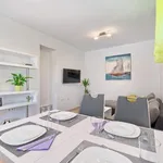 Rent 1 bedroom apartment of 40 m² in Kaštel Lukšić