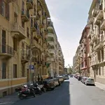 Rent 5 bedroom apartment of 125 m² in Genova