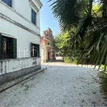 Rent 3 bedroom house of 100 m² in Venezia