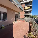 Rent 4 bedroom house of 70 m² in Roma