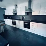 Rent 6 bedroom house in Hull