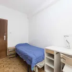 Rent a room of 140 m² in madrid