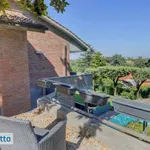 Rent 5 bedroom house of 270 m² in Rome