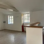 Rent 1 bedroom house of 40 m² in Villefranche-de-Rouergue 12200 - La