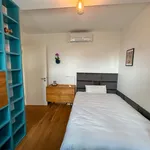 Miete 2 Schlafzimmer wohnung von 861 m² in Cologne