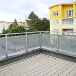 Pronajměte si 4 ložnic/e byt o rozloze 142 m² v Prague