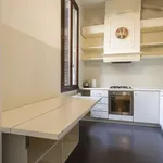 Rent 2 bedroom apartment of 130 m² in florence