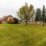 Pronajměte si 2 ložnic/e dům o rozloze 450 m² v Jirny