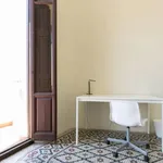 Rent 10 bedroom apartment in Granada