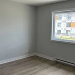 Rent 4 bedroom apartment in Sherbrooke