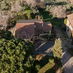 Rent 3 bedroom house of 140 m² in Paciano