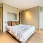 Huur 1 slaapkamer appartement van 118 m² in Brussels