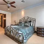 Rent 3 bedroom apartment of 258 m² in Houston